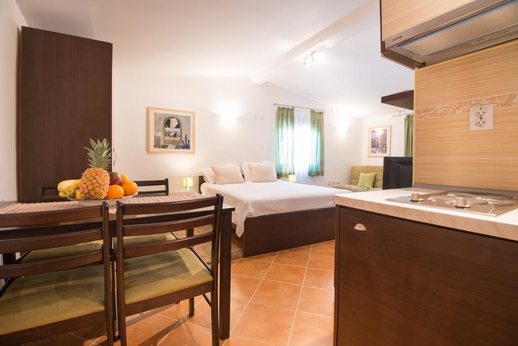 Apartments Babilon Kotor Eksteriør billede